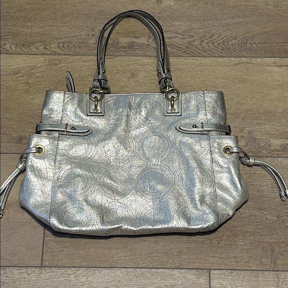 Coach Metallic Colette Leather Perforated - Picture 3 of 6